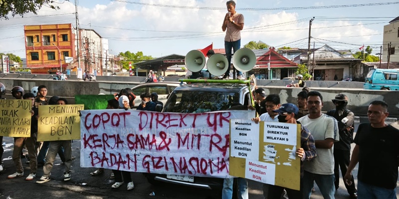 Calon Mitra BGN dan HMI Geruduk Kantor DPRD Sulsel