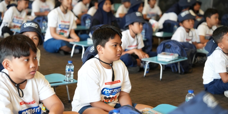 Siswa SD Dikenalkan Dunia Pelabuhan Lewat Program Port Visit