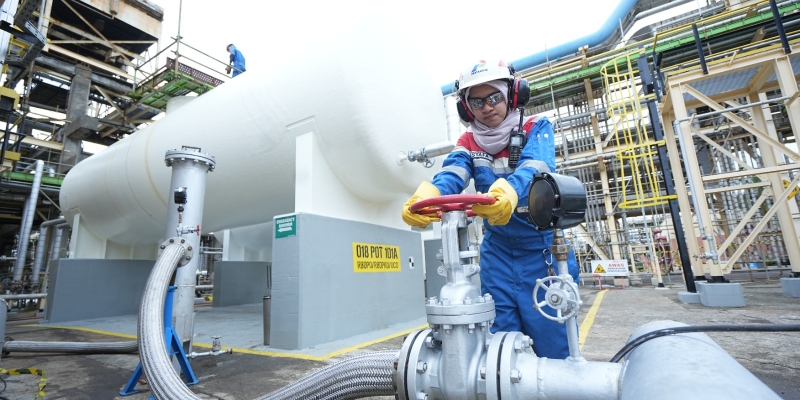 Avtur Minyak Jelantah jadi Kado Indah Pertamina di HUT RI