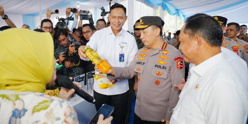 Polri dan Bulog Luncurkan Gerakan Pangan Murah di Seluruh Indonesia