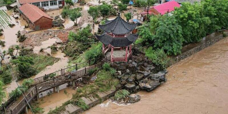 Status Banjir Tiongkok Ditingkatkan, 82 Ribu Warga Terpaksa Mengungsi
