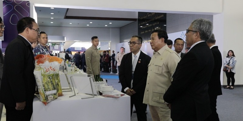 Prabowo Sambangi Booth Produk Riset Unggulan di KSTI 2025