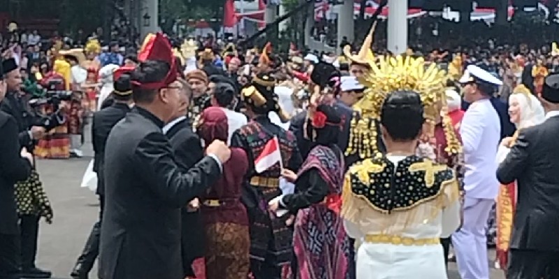 Prabowo hingga Tamu Negara Bergoyang Lagu Tabola Bale di Istana