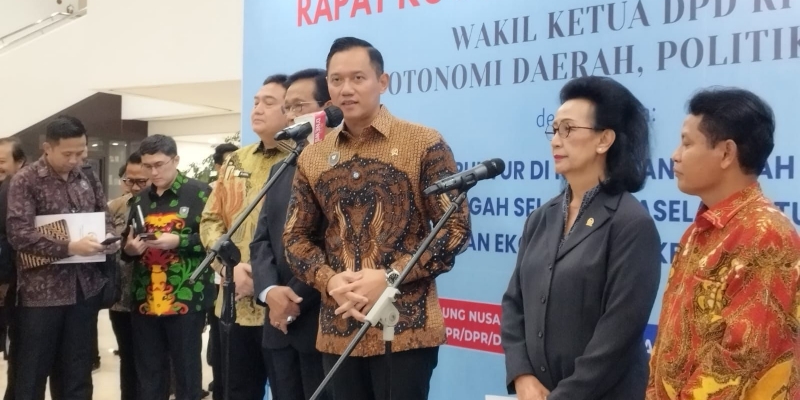 AHY Bantah Ada Masalah dengan Gibran