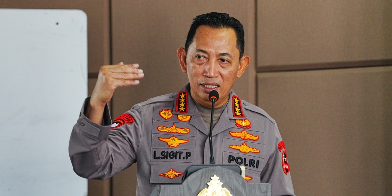 Kapolri: Titik Api Karhutla Kalbar Menurun