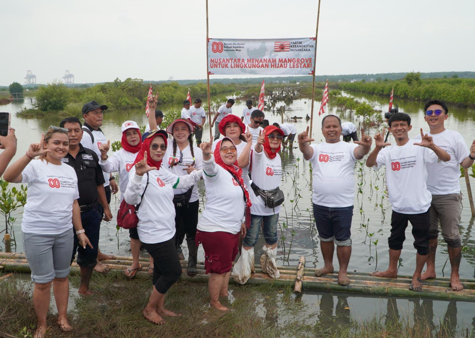 Cara Beda Anas Urbaningrum Cs Rayakan Kemerdekaan Indonesia