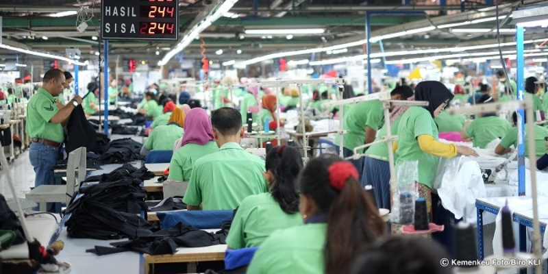 PMI Manufaktur RI Kembali Tertekan Empat Bulan Beruntun