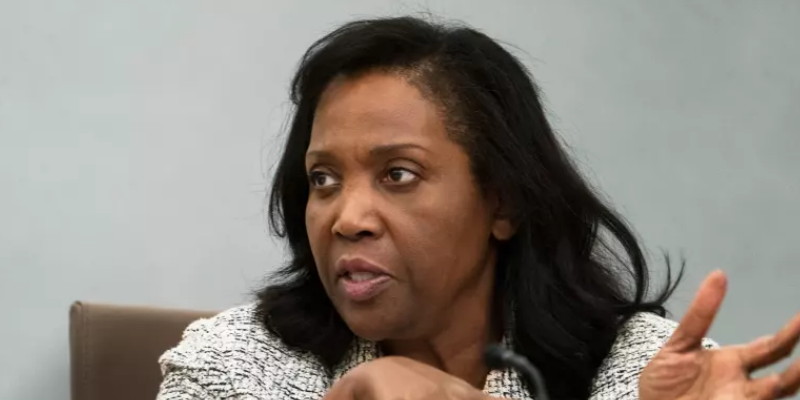 Trump Pecat Gubernur The Fed Lisa Cook