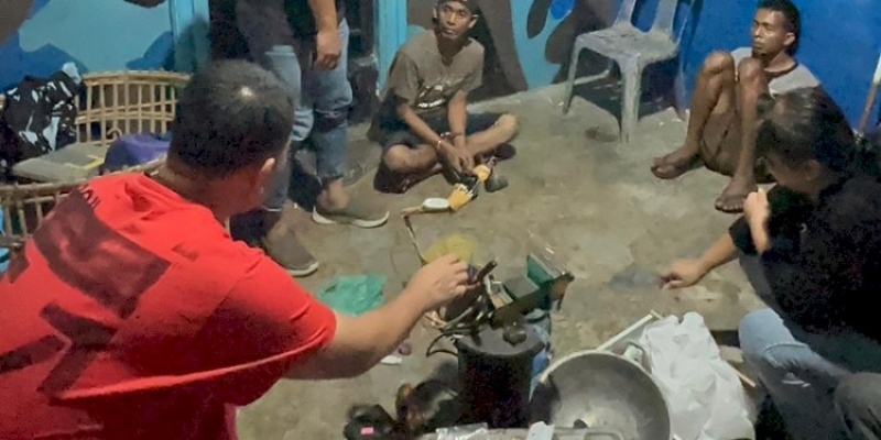 Pabrik Narkoba Berkedok Kantor Ormas di Medan Dibongkar Polisi