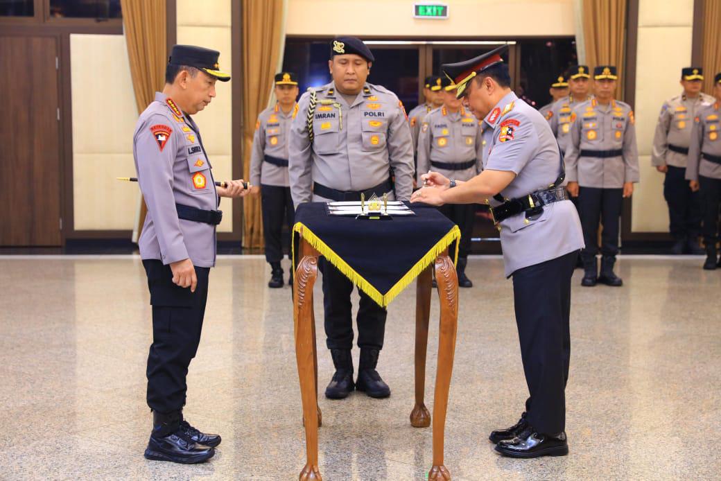 Jenderal Listyo Sigit Lantik Komjen Dedi jadi Wakapolri
