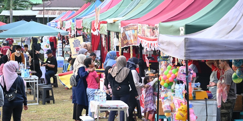 Warga Serbu Gebyar UMKM di Lanud Sultan Hasanuddin