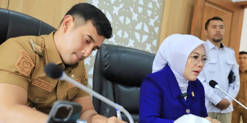 Senator Anya Belanja Masalah di Kabupaten Bandung