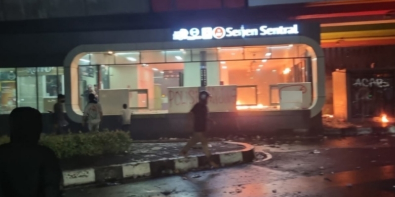 Sabtu Pagi, Transjakarta Umumkan Layanan Belum Bisa Beroperasi