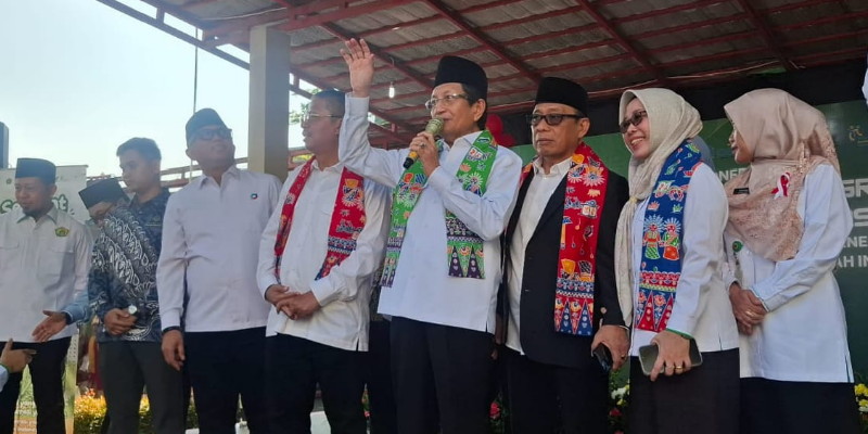 Menag Nasaruddin Umar  Kunjungi Madrasah Penerima MBG