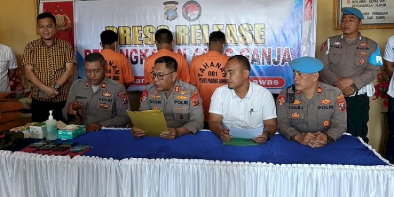 Bapak-Anak di Palas Terciduk Bawa 44 Kg Ganja