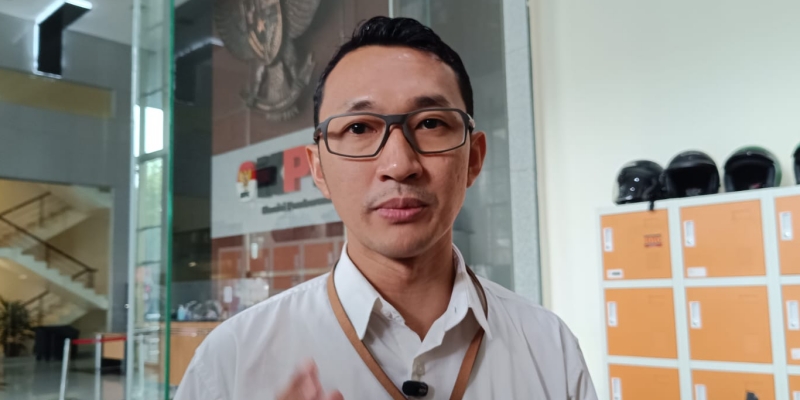 KPK Ultimatum Menas Erwin Penyuap Hasbi Hasan