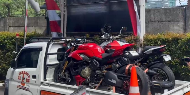 Dua Ducati Hasil OTT Noel Diboyong ke KPK