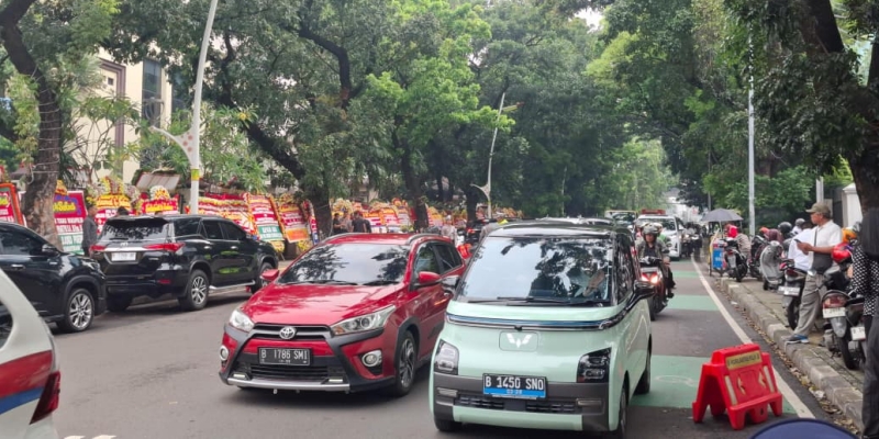 Hujan dan Banyak Proyek Galian Jadi Penyebab Jakarta Macet