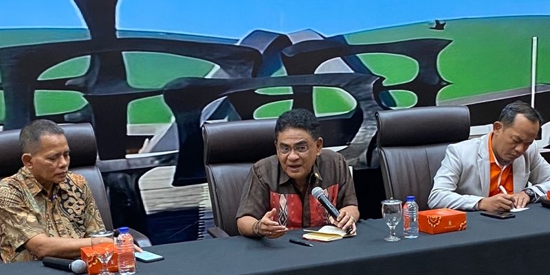 Target Pertumbuhan Ekonomi 5,4 Persen Berlebihan