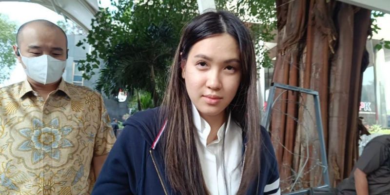 Putri Tersangka Korupsi ASDP Cynthia Kurniawan Adjie Diperiksa Lima Jam