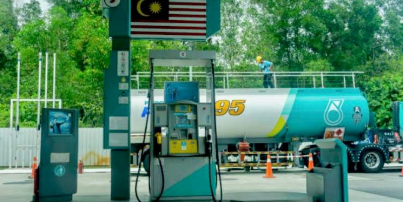 Harga BBM RON 95 di Malaysia cuma Rp7.849 per Liter