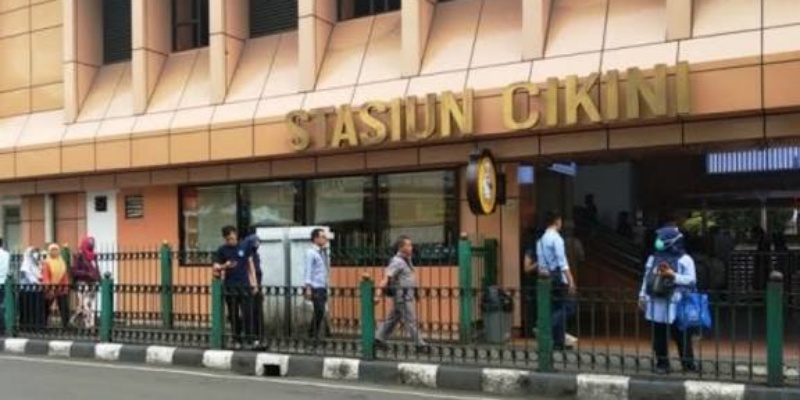 Pemprov DKI Bongkar Pagar Akses Stasiun Cikini