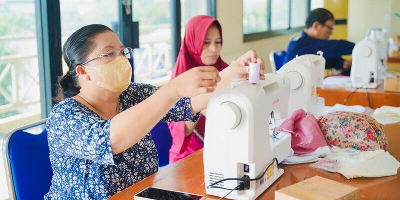 BRI Dorong Ekspansi Produk Diaper Ramah Lingkungan Buatan UMKM Surabaya