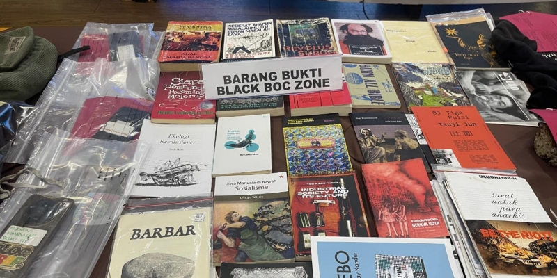 Penangkapan Buku