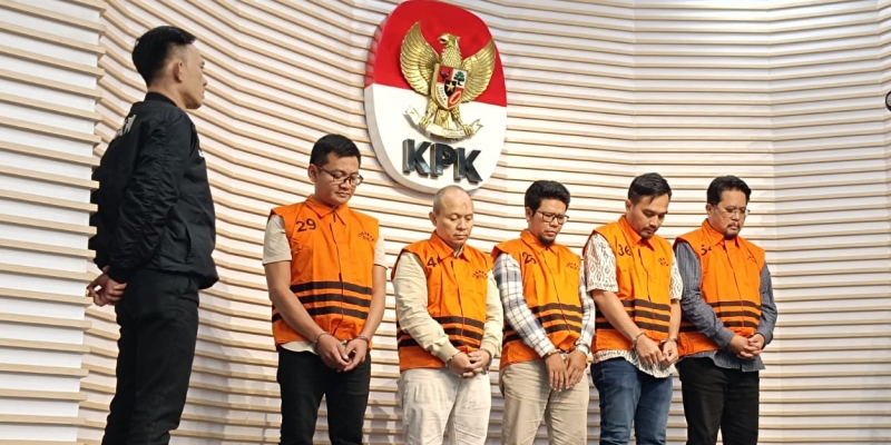 KPK Umumkan 5 Tersangka Korupsi Kredit Fiktif di BPR Jepara Artha
