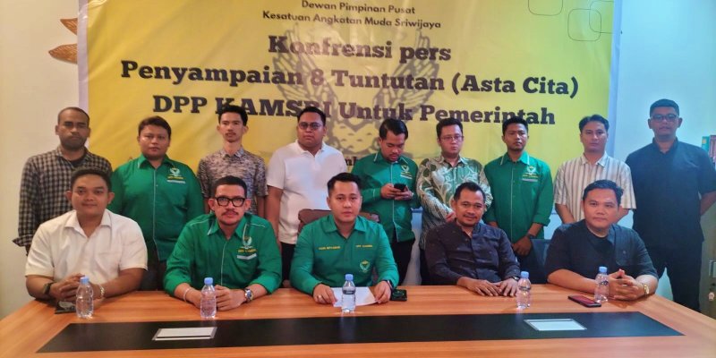 Minta Periode Jabatan DPR Dibatasi, Ini 8 Tuntutan Lengkap Kamsri