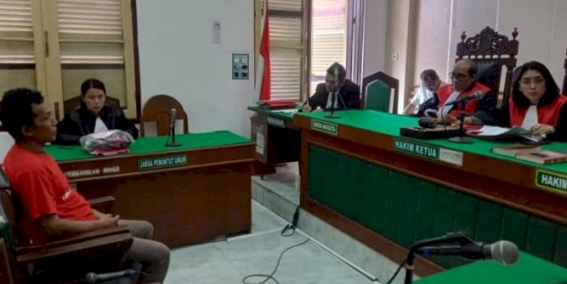 Pembunuh Sopir Taksi Online Dituntut Seumur Hidup