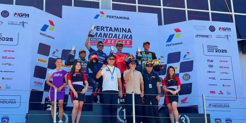 Felix Putra Mulya Juara Kelas 250 CC Pertamina Mandalika Racing Series 2025