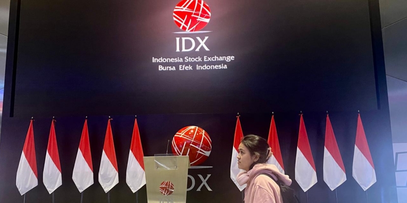 IHSG Betah Nangkring di Level 8.000 Usai BI Pangkas Suku Bunga