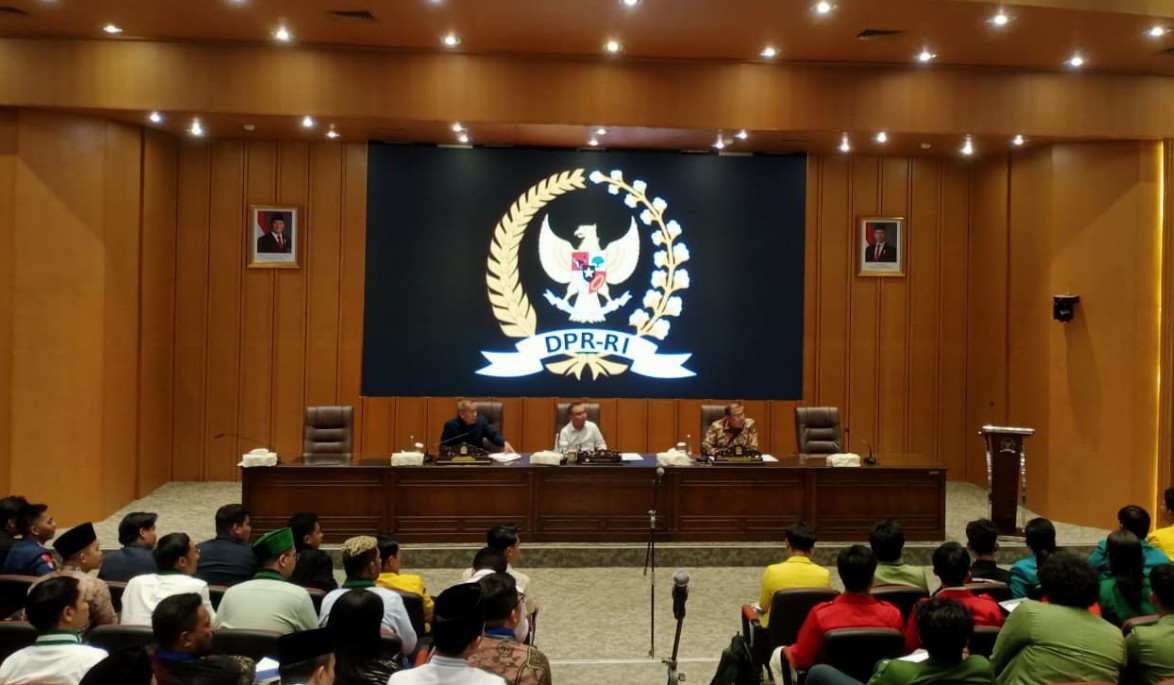 Pimpinan DPR Tak Respons Tantangan Telepon Kapolri