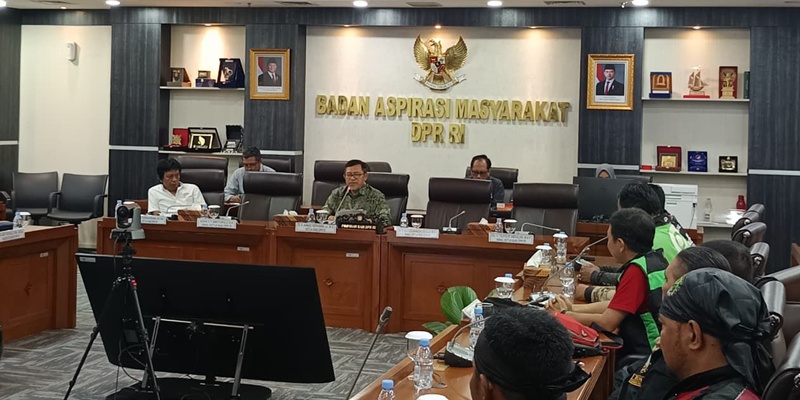 Pimpinan BAM DPR Minta Aplikator Tak Beratkan Pengemudi Ojol