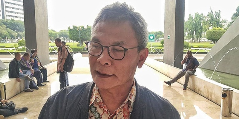 Ini Respons Johan Budi soal Pimpinan TransJakarta Latihan Padel di Bali Saat Halte Dibakar