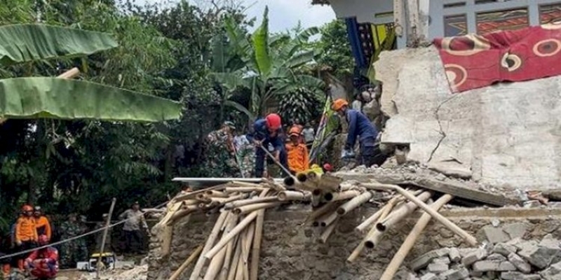 Bangunan Majelis Taklim Ambruk, Tiga Jemaah Meninggal Dunia