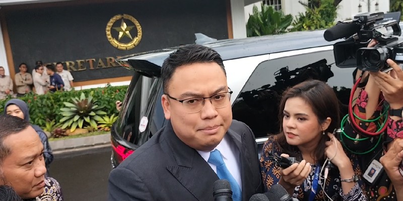 Istana Evaluasi Rangkap Tiga Jabatan Angga Raka Prabowo