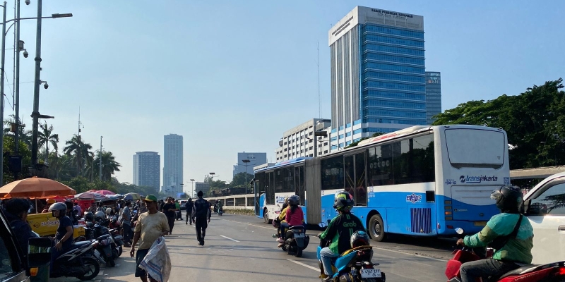 Demo Mahasiswa di DPR Tak Ganggu Lalin Jalan Gatot Subroto