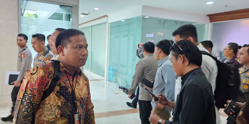 Wakapolri Tolak Temui Wartawan Usai Rapat Tertutup Bareng Komisi III DPR