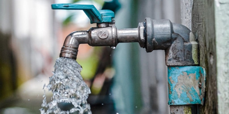 Mengurai Masalah Air Bersih