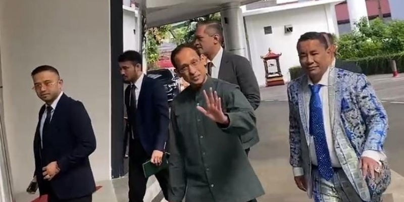 Lebih dari 4 Jam Nadiem Makarim Digarap Kejagung