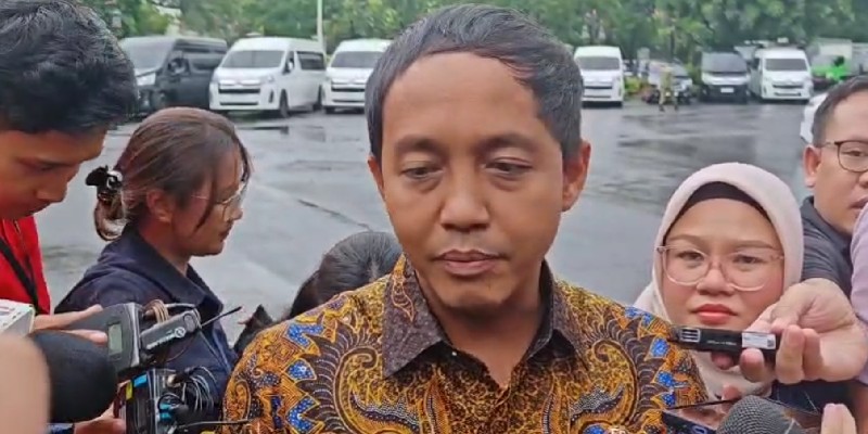 Raja Juli Minta Maaf ke Prabowo Soal Main Domino Bareng Aziz Wellang