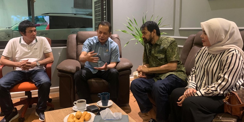 Gubernur Aceh Temui Menteri Koperasi di Jakarta