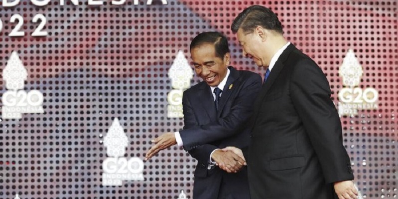 Jokowi Tergiur Tawaran Xi Jinping Demi Proyek Kereta Cepat