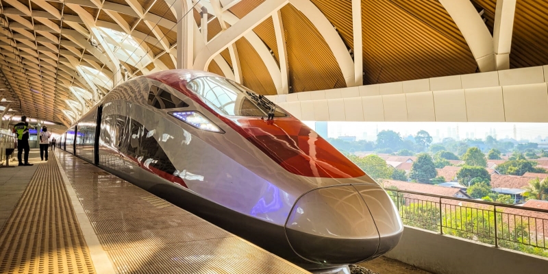 KPK Bisa Panggil Jokowi Usut Kejanggalan Proyek Whoosh