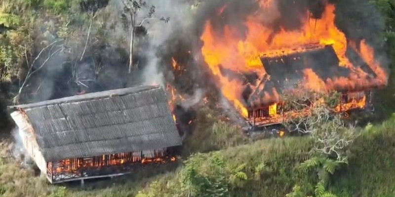 KKB Kembali Berulah dan Bakar SMP Negeri Kiwirok