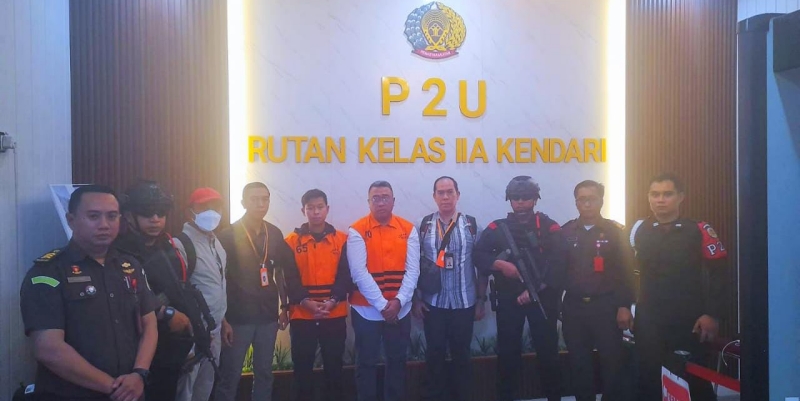 Dua Orang Penyuap Bupati Koltim Dipindahkan ke Rutan Kendari