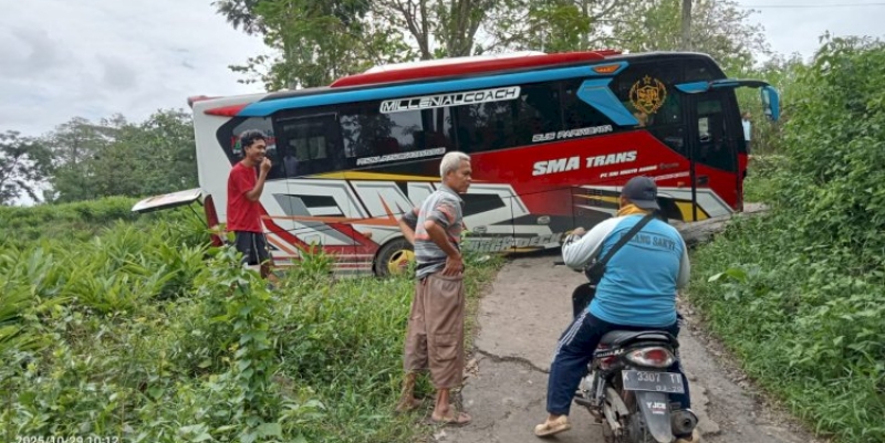 Gegara Google Maps, Bus Peziarah Kecelakaan di Hutan Plukaran Pati