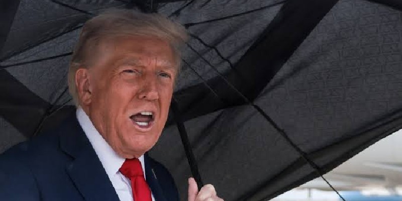 Trump Ancam Rusia dengan Rudal Tomahawk